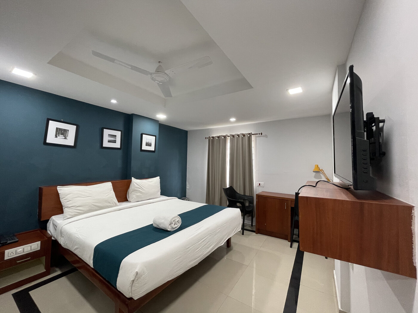 The Reach Hotel — Rooms