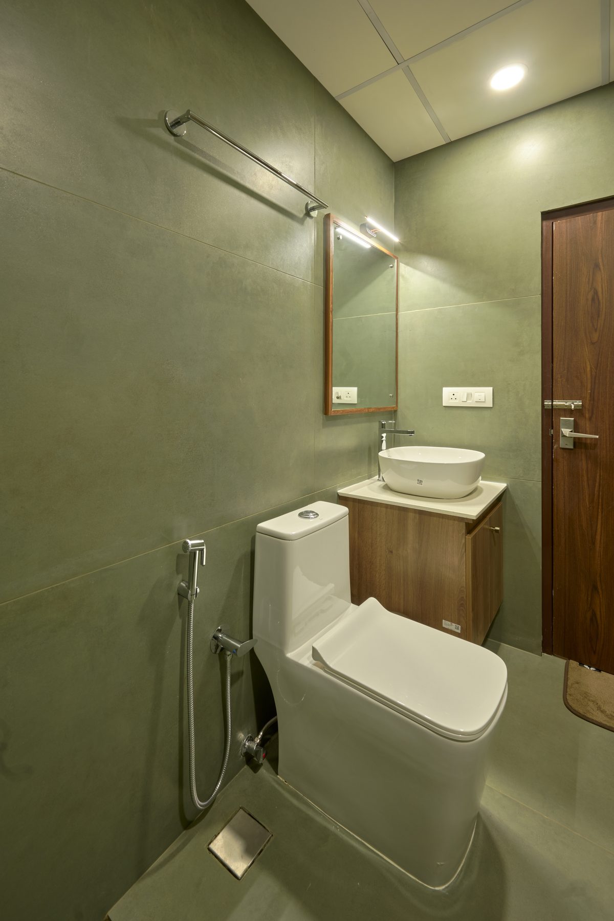The Reach Vagamon — Suite Room — bathroom, shower side